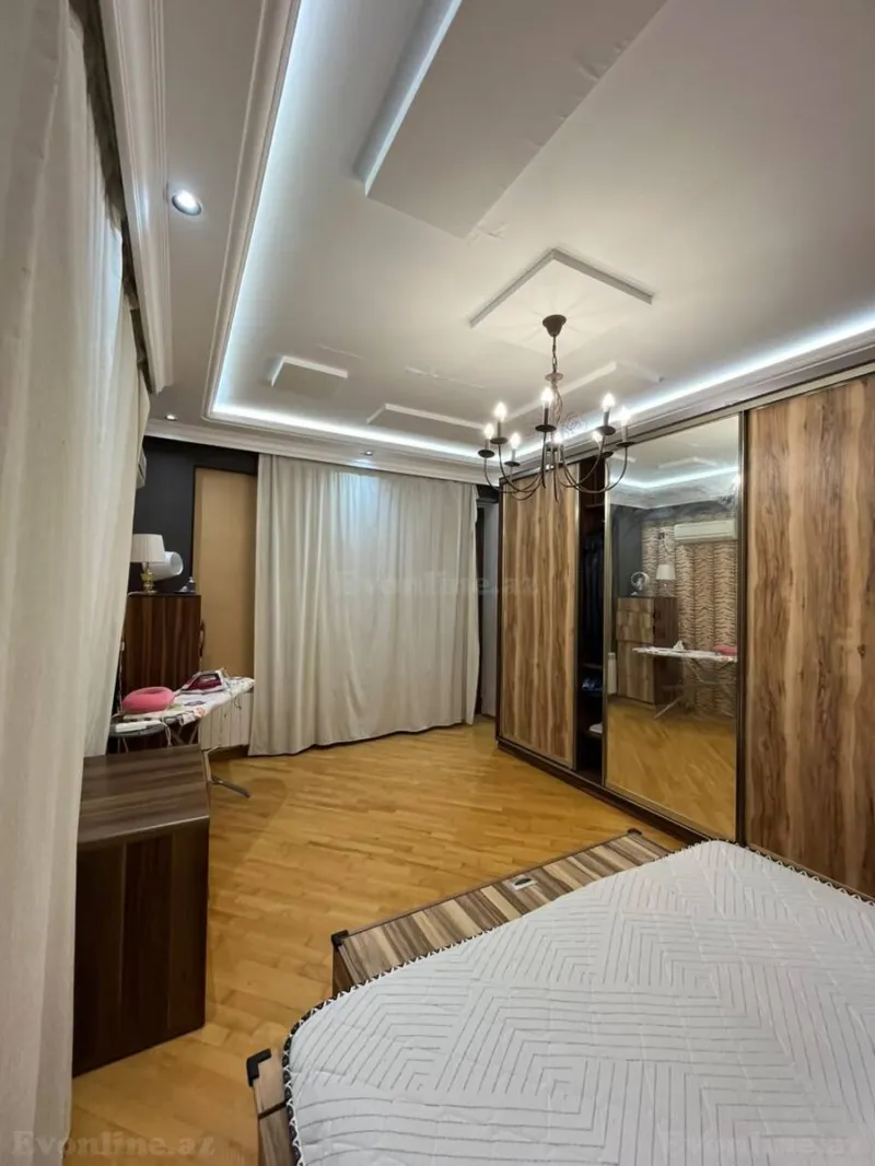 Kirayə verilir 3 otaqlı Mənzil Yeni tikili 135 m² İnşaatçılar m. - şəkil 8