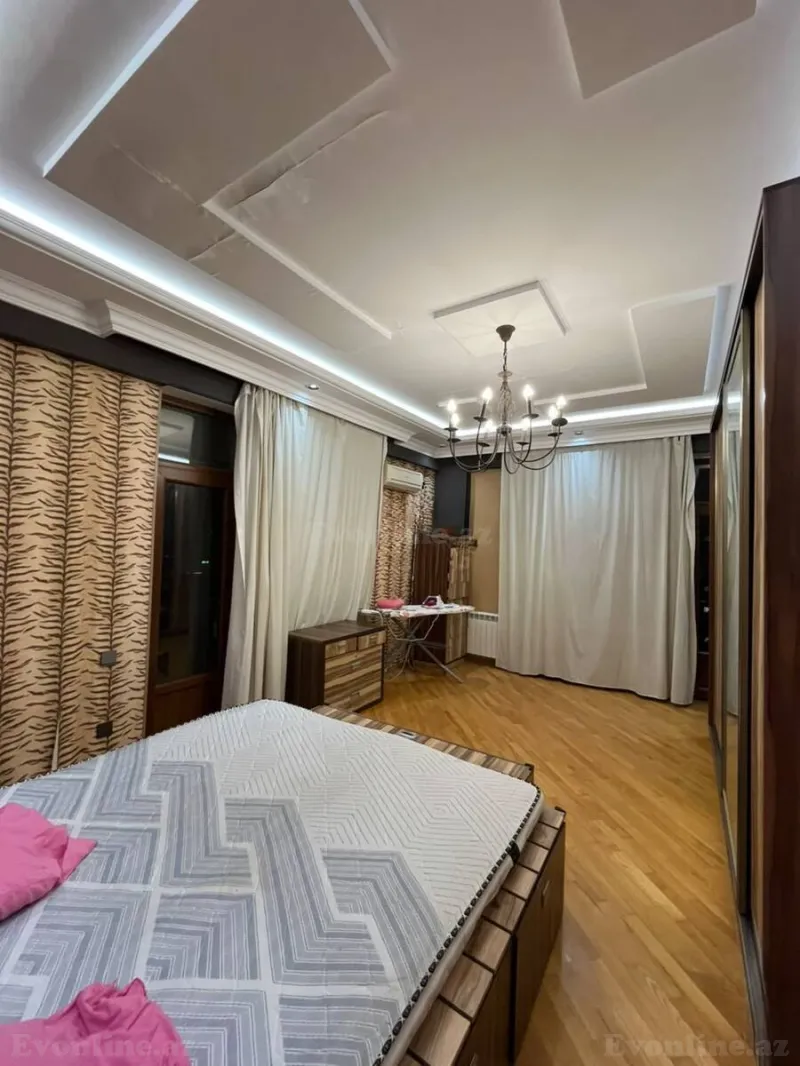 Kirayə verilir 3 otaqlı Mənzil Yeni tikili 135 m² İnşaatçılar m. - şəkil 9