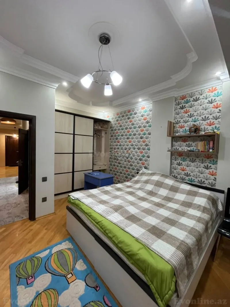 Kirayə verilir 3 otaqlı Mənzil Yeni tikili 135 m² İnşaatçılar m. - şəkil 13