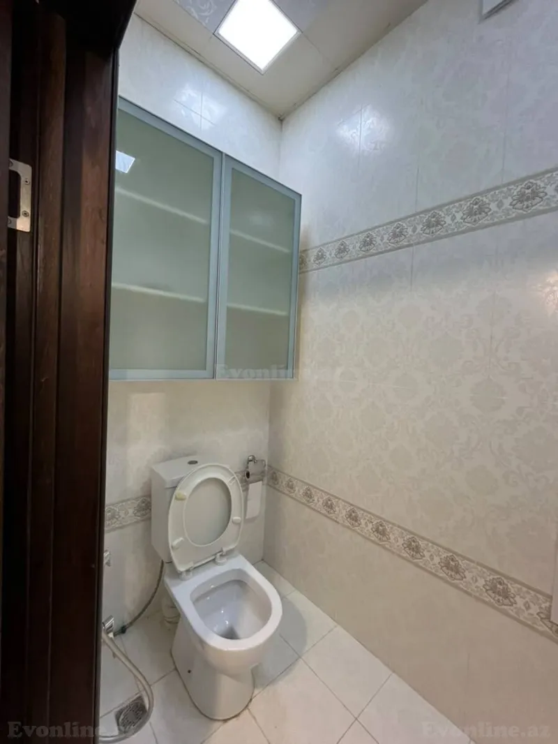 Kirayə verilir 3 otaqlı Mənzil Yeni tikili 135 m² İnşaatçılar m. - şəkil 25