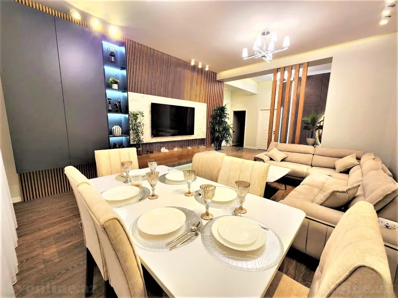 Kirayə verilir 3 otaqlı Mənzil Yeni tikili 150 m² Ağ şəhər