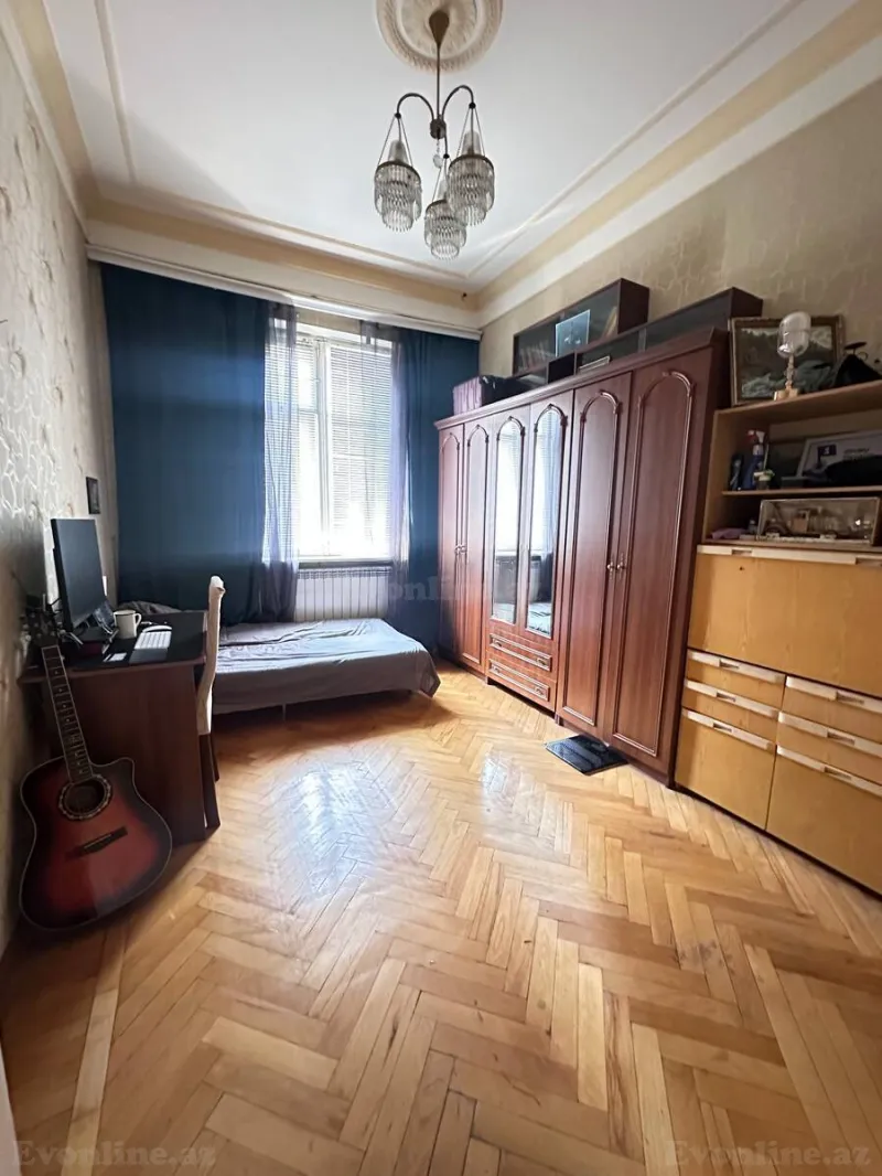 2 otaqlı Mənzil 52 m² Elmlər Akademiyası m. Kirayə verilir