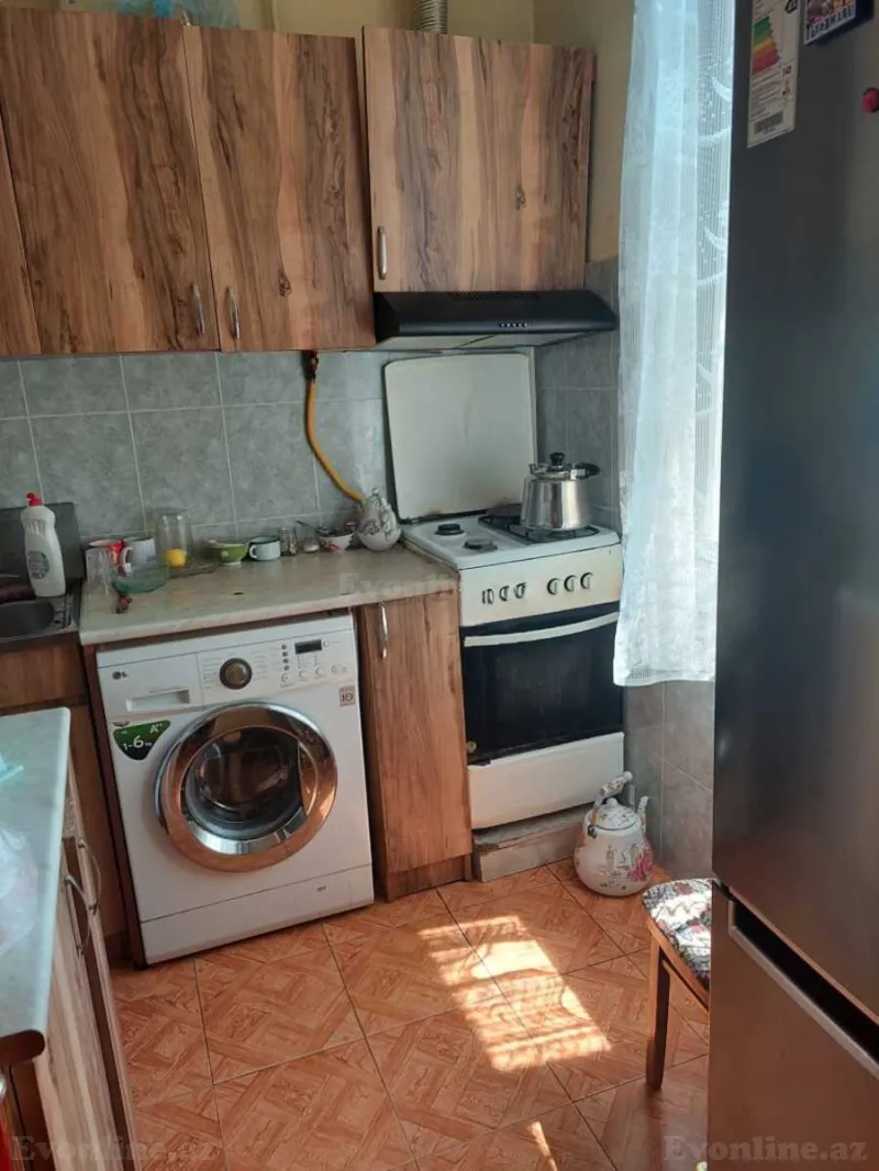 Kirayə verilir 2 otaqlı Mənzil Köhnə tikili 55 m² Memar Əcəmi m. - şəkil 4