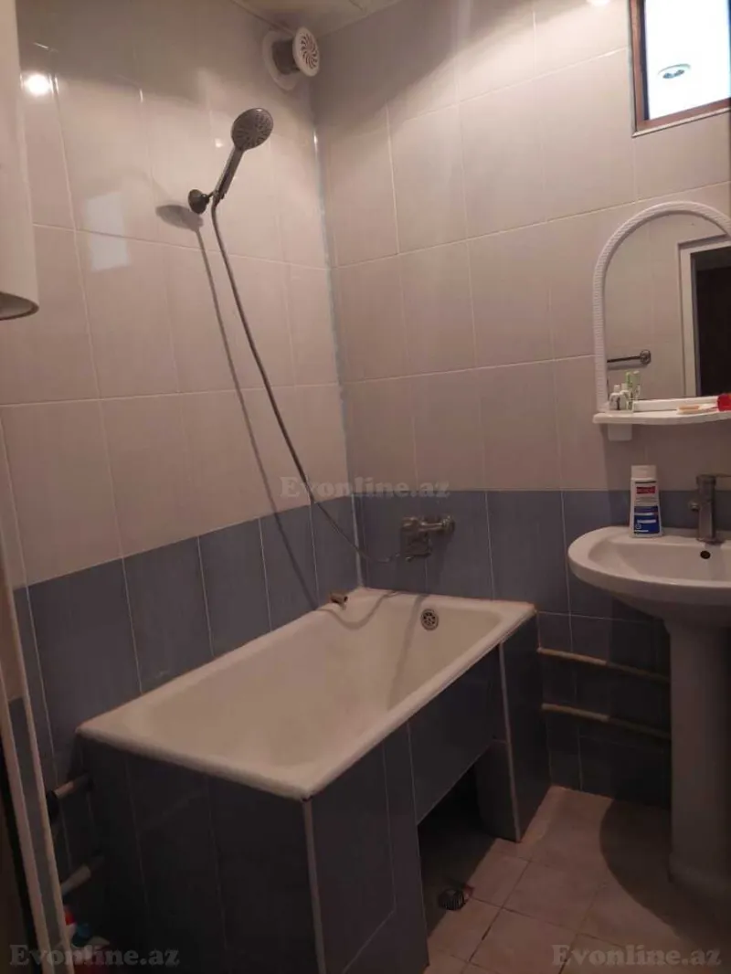 Kirayə verilir 2 otaqlı Mənzil Köhnə tikili 55 m² Memar Əcəmi m. - şəkil 7