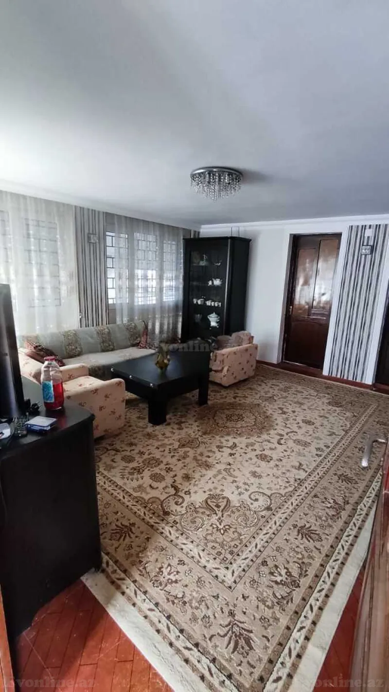 Satılır 6 otaqlı Həyət evi 200 m² Hövsan