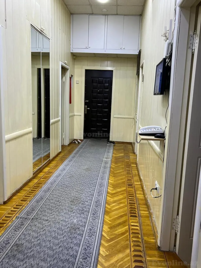 Kirayə verilir 3 otaqlı Mənzil Köhnə tikili 80 m² Sahil m. - şəkil 8