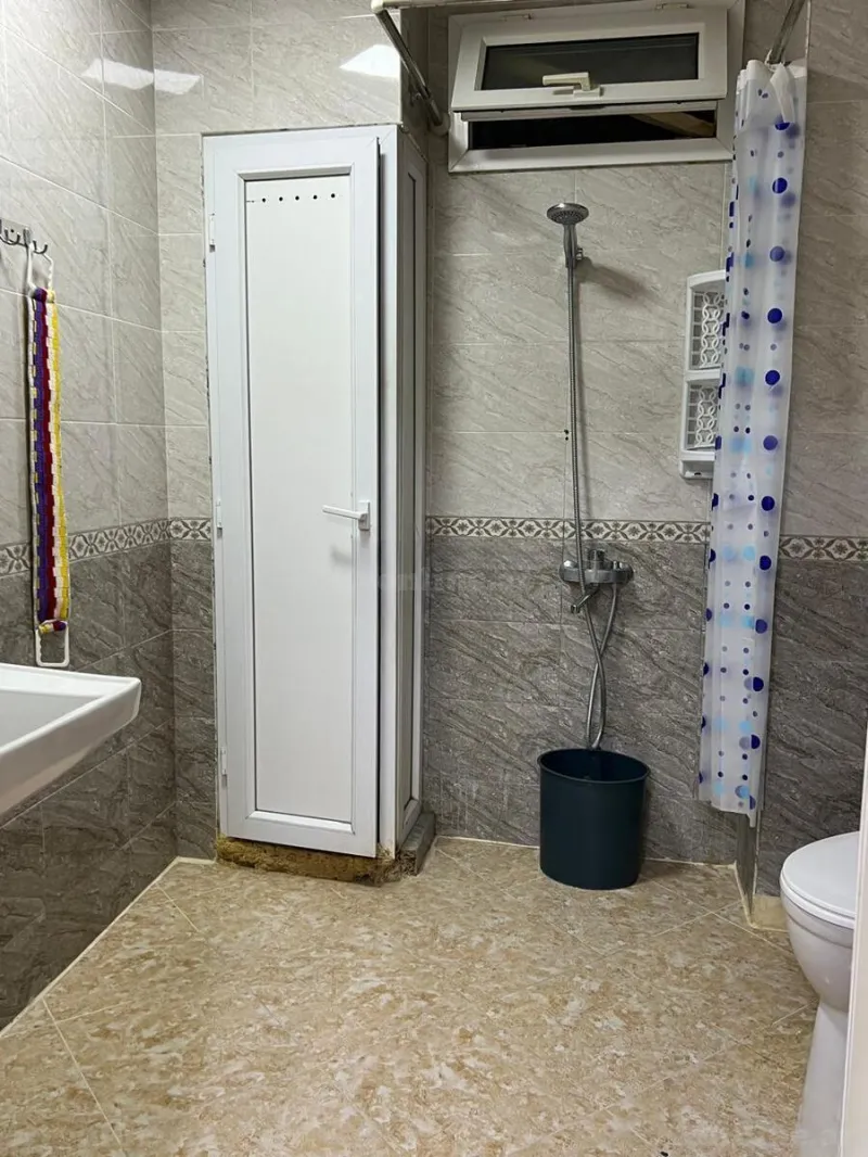 Kirayə verilir 3 otaqlı Mənzil Köhnə tikili 80 m² Sahil m. - şəkil 9