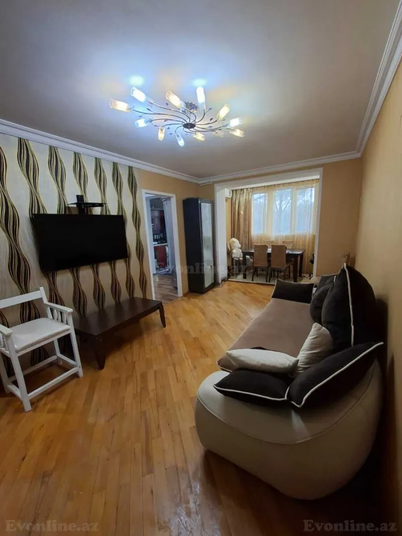 Satılır 3 otaqlı Mənzil Köhnə tikili 70 m² 8-ci kilometr - şəkil 2