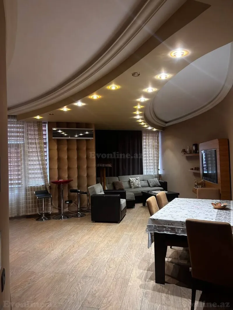 Kirayə verilir 4 otaqlı Mənzil Yeni tikili 150 m² Xətai r. - şəkil 18