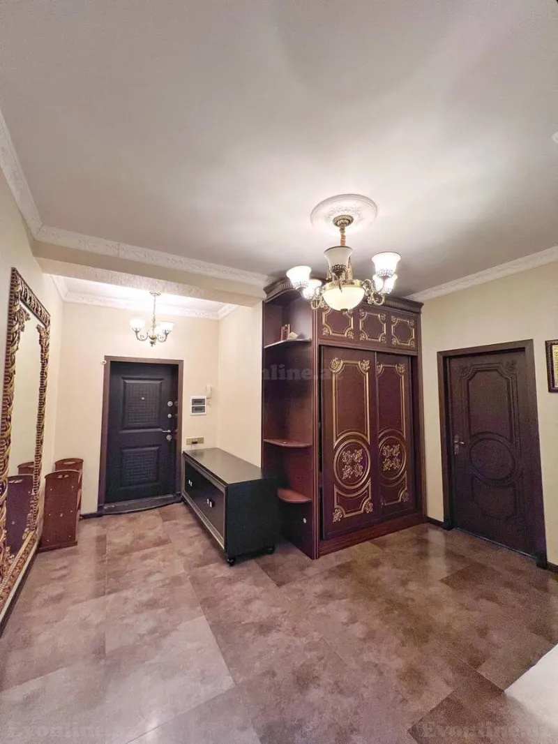 Satılır 3 otaqlı Mənzil Yeni tikili 107 m² İnşaatçılar m. - şəkil 5