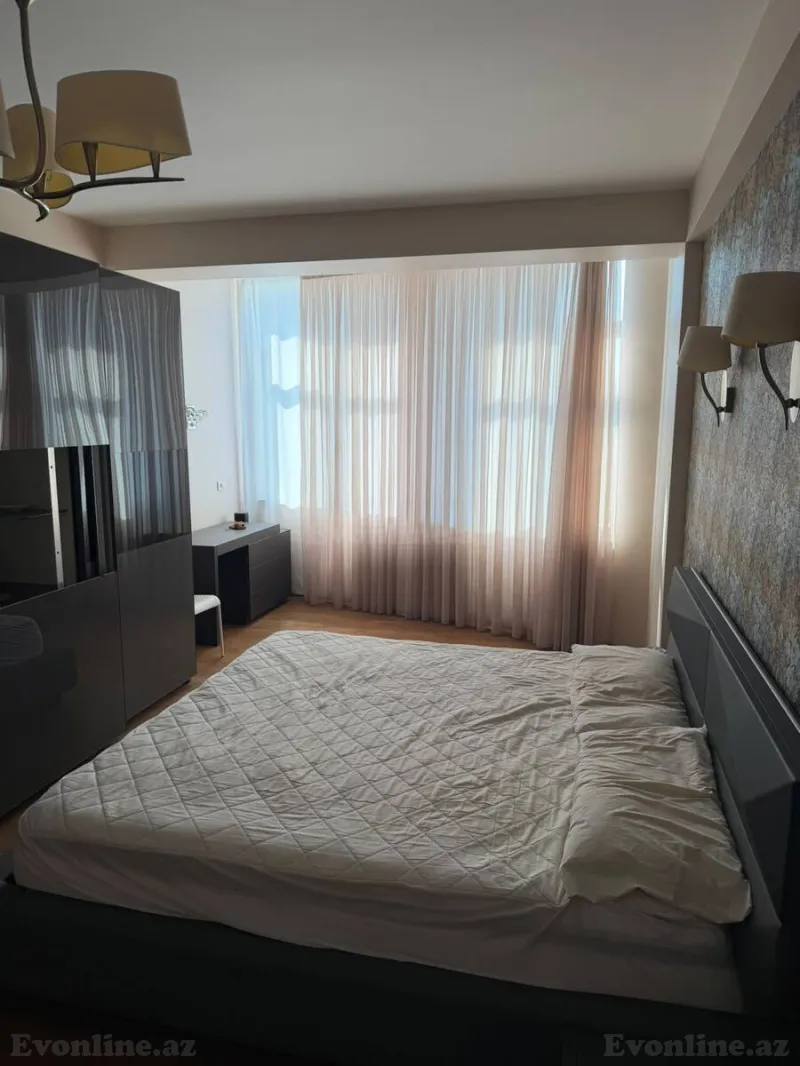 Satılır 4 otaqlı Mənzil Yeni tikili 220 m² Nizami m. - şəkil 7
