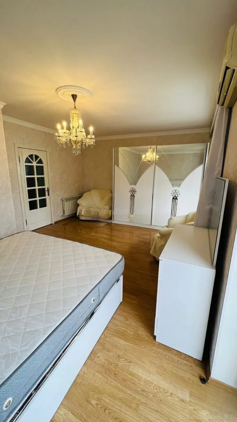 Kirayə verilir 2 otaqlı Mənzil Köhnə tikili 52 m² Səbail r.