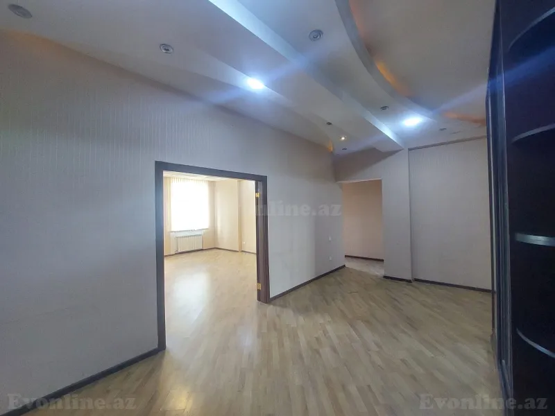Kirayə verilir Ofis 150 m² Nəsimi r. - şəkil 2