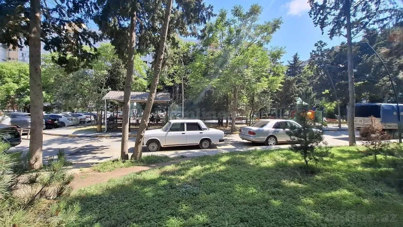 Satılır 1 otaqlı Mənzil Köhnə tikili 50 m² Gənclik m. - şəkil 14