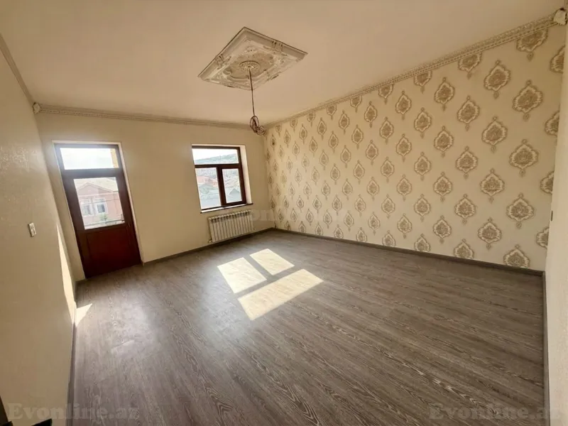 Satılır 5 otaqlı Həyət evi 254 m² Suraxanı r. - şəkil 2