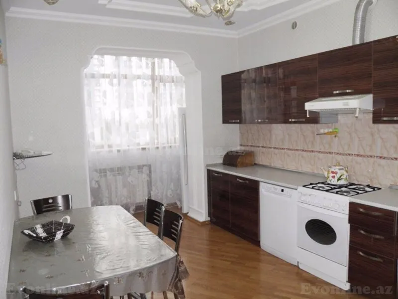 Kirayə verilir 2 otaqlı Mənzil Köhnə tikili 60 m² 28 May m. - şəkil 5