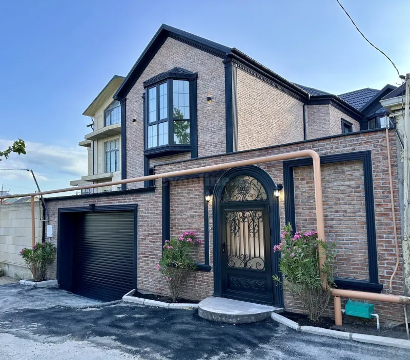 Satılır 5 otaqlı Həyət evi 250 m² Badamdar
