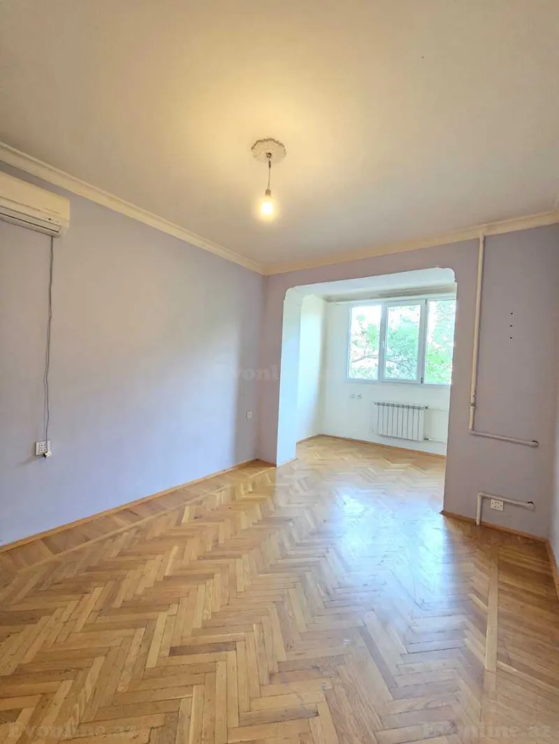 3 otaqlı Mənzil 80 m² Elmlər Akademiyası m. Satılır