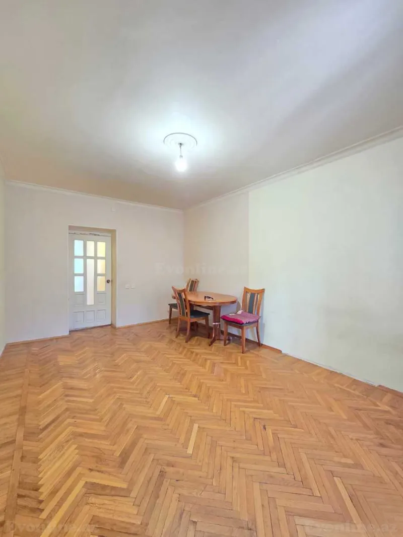 Satılır 3 otaqlı Mənzil Köhnə tikili 80 m² Elmlər Akademiyası m. - şəkil 10