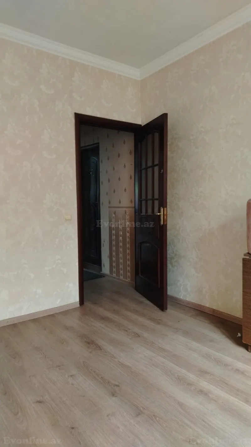 Satılır 2 otaqlı Mənzil Köhnə tikili 55 m² Bakıxanov - şəkil 6
