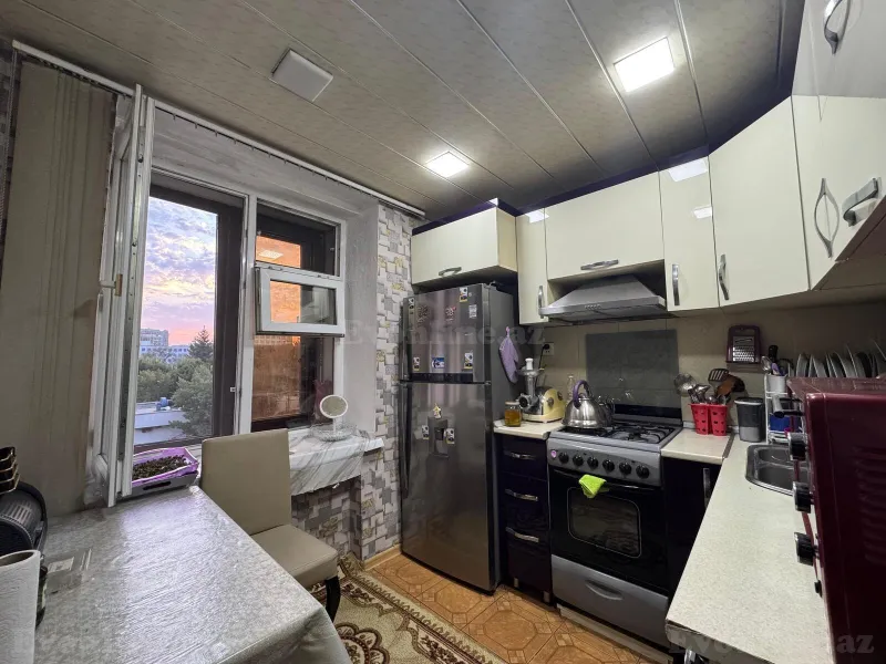 Satılır 3 otaqlı Mənzil Köhnə tikili 75 m² Nərimanov r. - şəkil 11