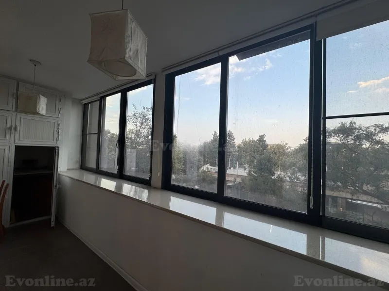 Satılır 2 otaqlı Mənzil Köhnə tikili 57 m² Gənclik m. - şəkil 3