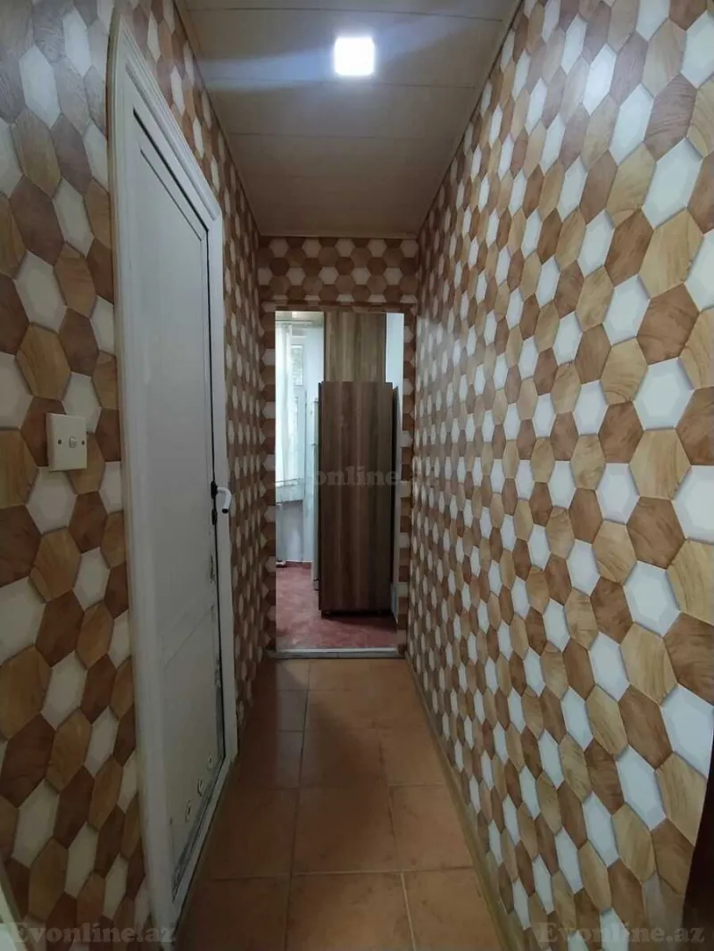 Satılır 2 otaqlı Mənzil Köhnə tikili 50 m² Neftçilər m. - şəkil 4