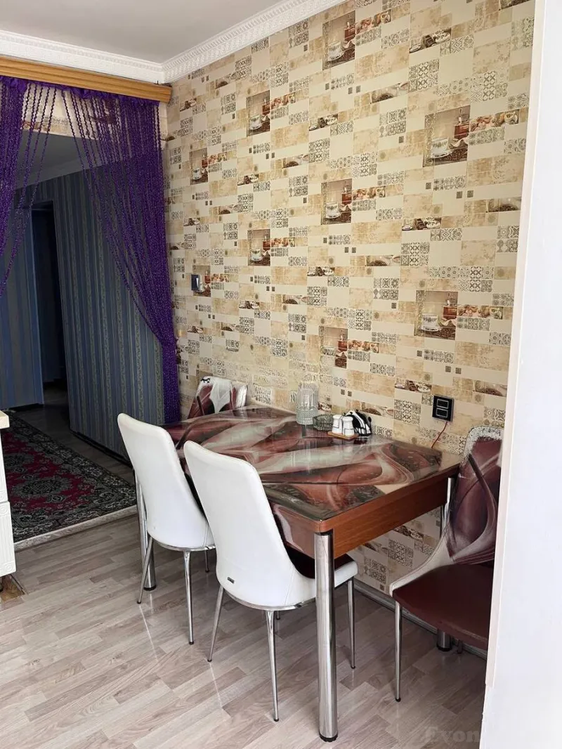 Satılır 3 otaqlı Mənzil Köhnə tikili 70 m² Əhmədli - şəkil 3