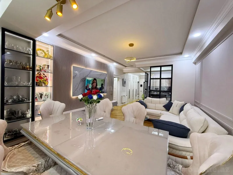 Satılır 2 otaqlı Mənzil Yeni tikili 80 m² Qara Qarayev m.
