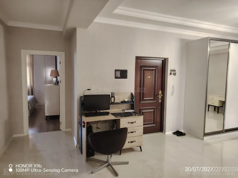 Satılır 3 otaqlı Mənzil Yeni tikili 1091 m² Massiv A - şəkil 2