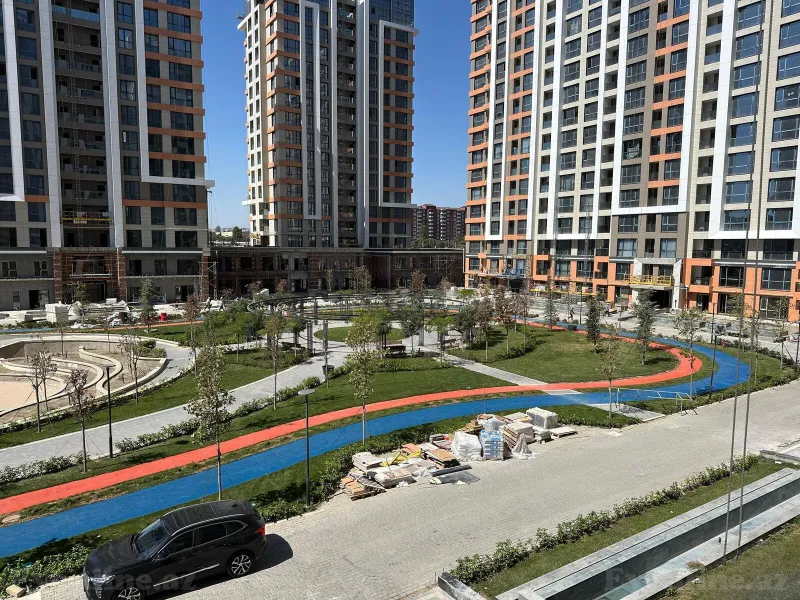 Satılır 3 otaqlı Mənzil Yeni tikili 701 m² Bakmil m.
