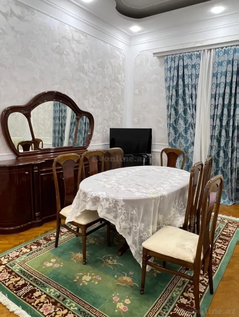 Kirayə verilir 3 otaqlı Mənzil Köhnə tikili 105 m² Səbail r. - şəkil 3