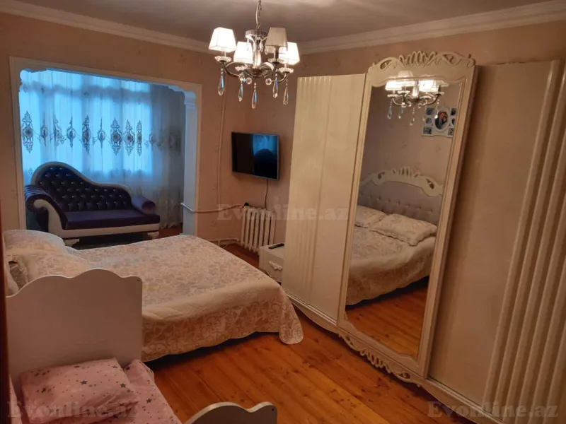 Satılır 4 otaqlı Mənzil Köhnə tikili 110 m² Əhmədli m. - şəkil 3