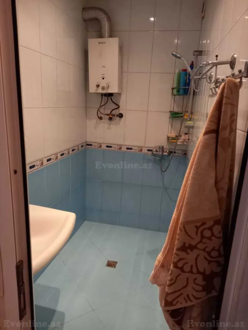 Satılır 4 otaqlı Mənzil Köhnə tikili 110 m² Əhmədli m. - şəkil 23