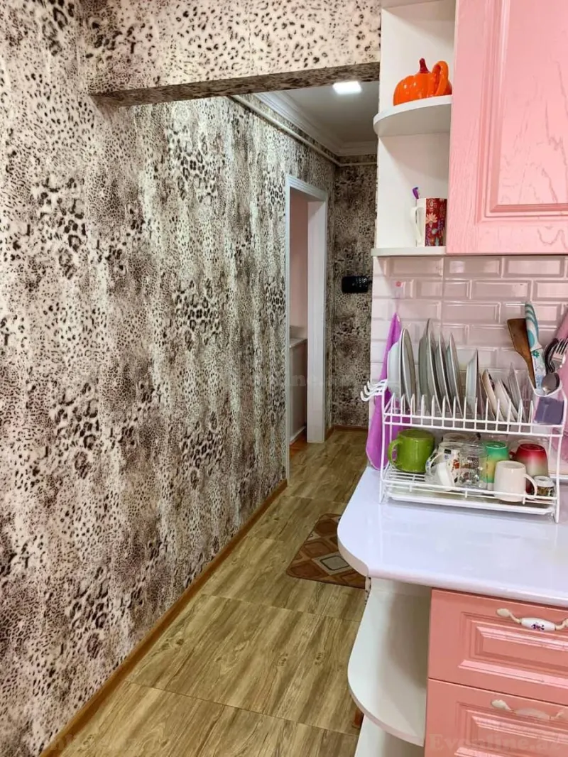 Kirayə verilir 2 otaqlı Mənzil Köhnə tikili 55 m² Səbail r. - şəkil 8
