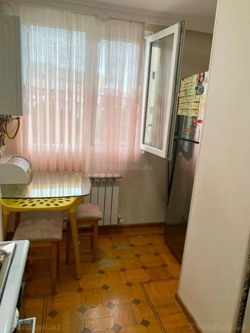 Kirayə verilir 2 otaqlı Mənzil Köhnə tikili 55 m² Səbail r. - şəkil 9