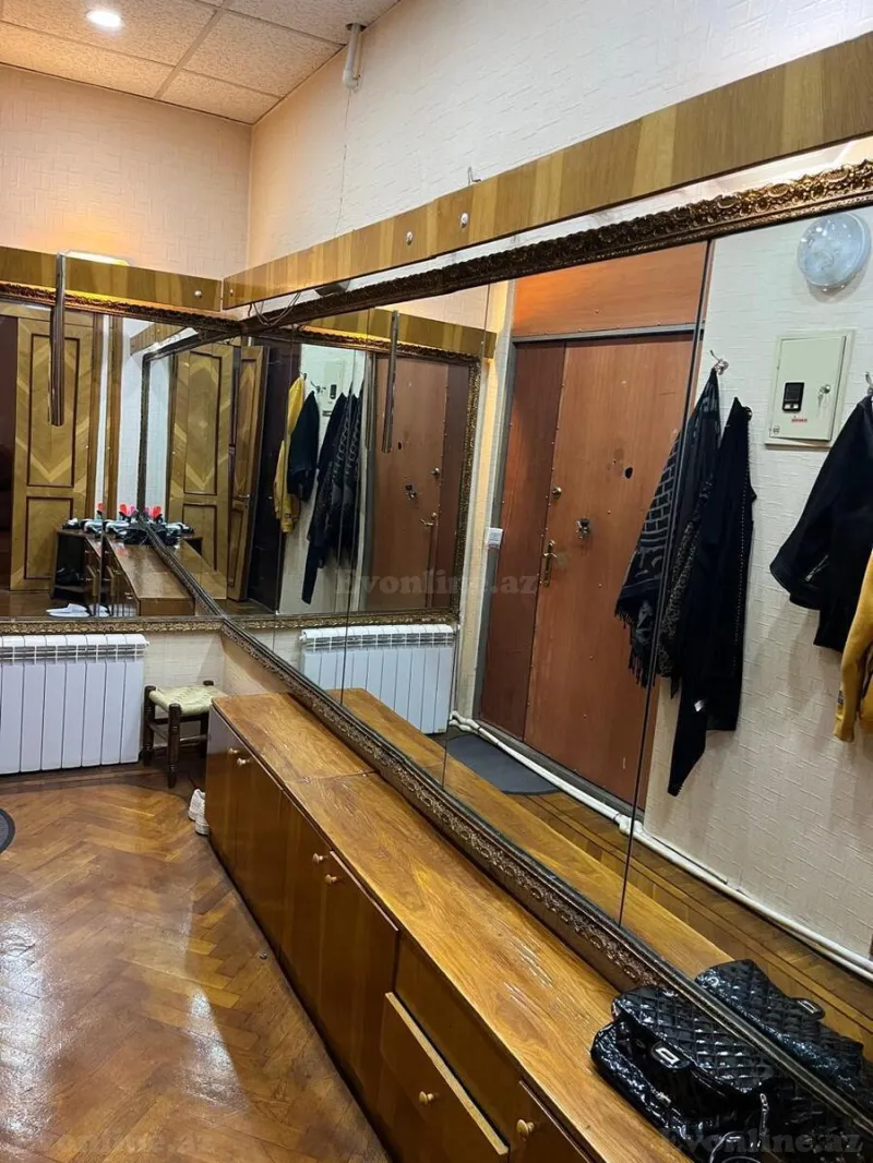Satılır 5 otaqlı Mənzil Köhnə tikili 170 m² Nizami m. - şəkil 2