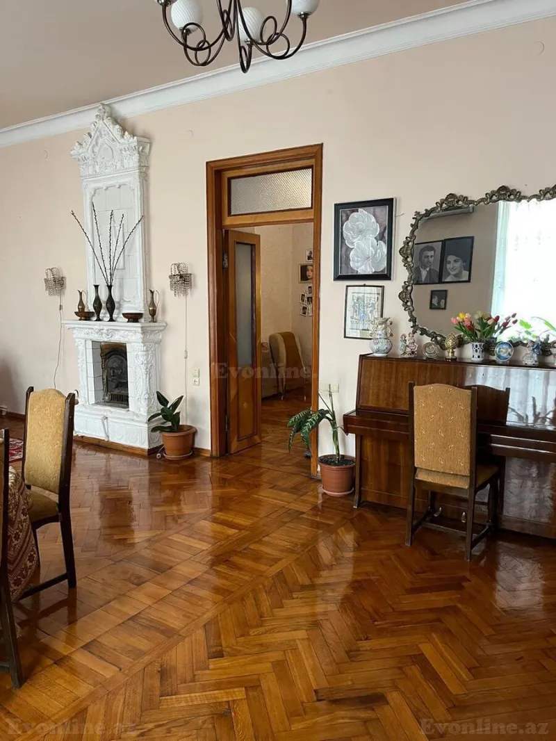 Satılır 5 otaqlı Mənzil Köhnə tikili 170 m² Nizami m. - şəkil 7