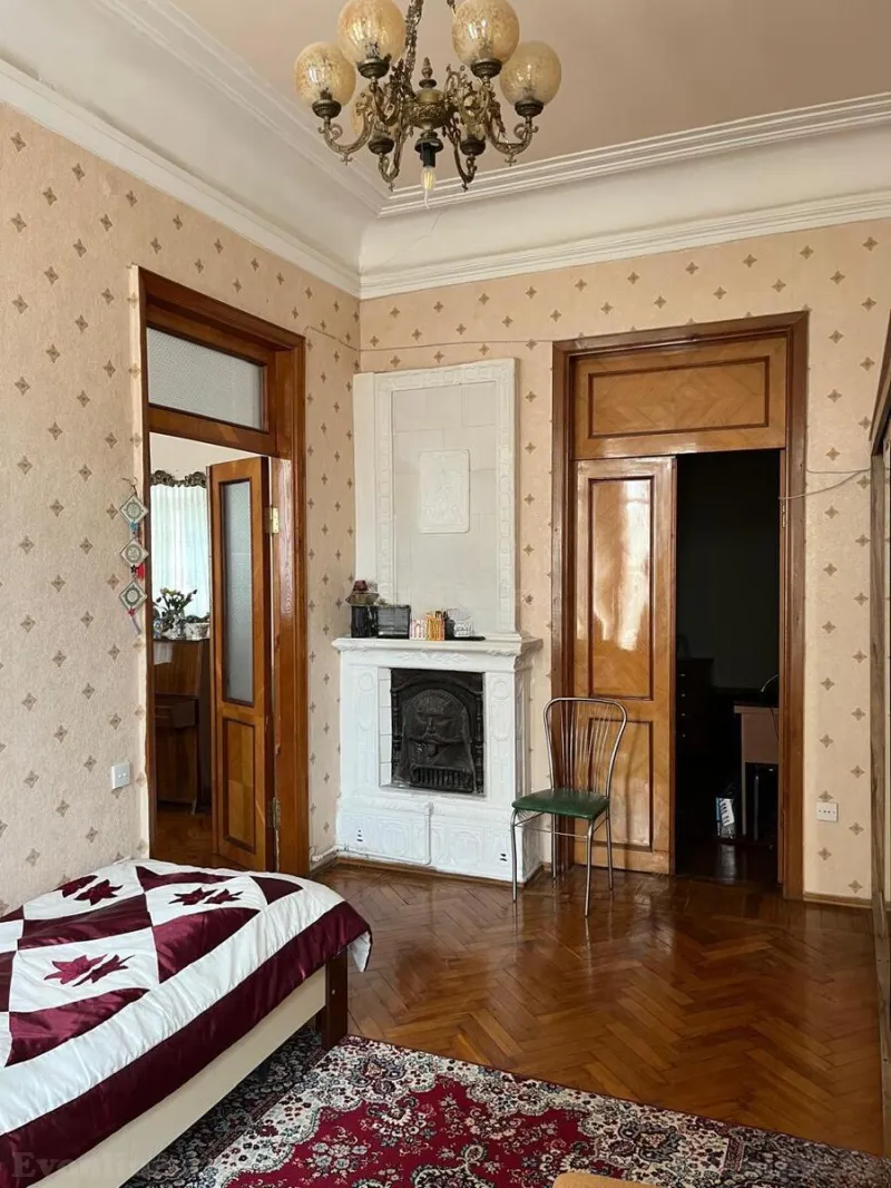 Satılır 5 otaqlı Mənzil Köhnə tikili 170 m² Nizami m. - şəkil 9