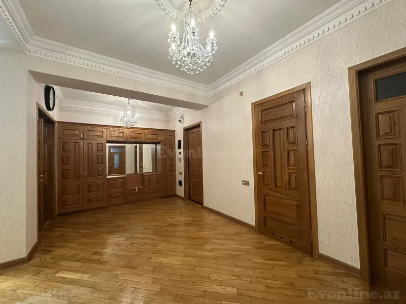 Satılır 4 otaqlı Mənzil Yeni tikili 170 m² Gənclik m. - şəkil 12
