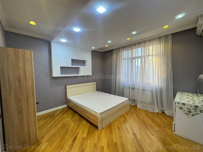 Kirayə verilir 4 otaqlı Mənzil Yeni tikili 150 m² İnşaatçılar m. - şəkil 12