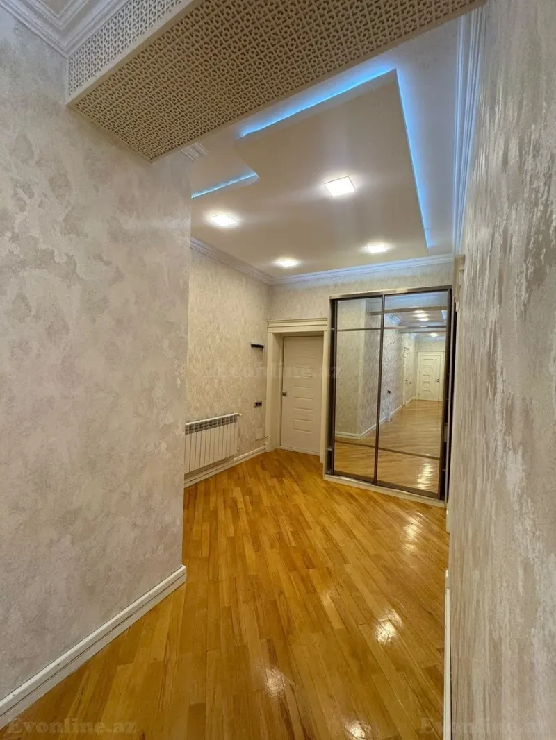Kirayə verilir 4 otaqlı Mənzil Yeni tikili 150 m² İnşaatçılar m. - şəkil 20