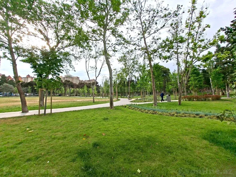 Satılır 3 otaqlı Mənzil Yeni tikili 158 m² Gənclik m. - şəkil 2
