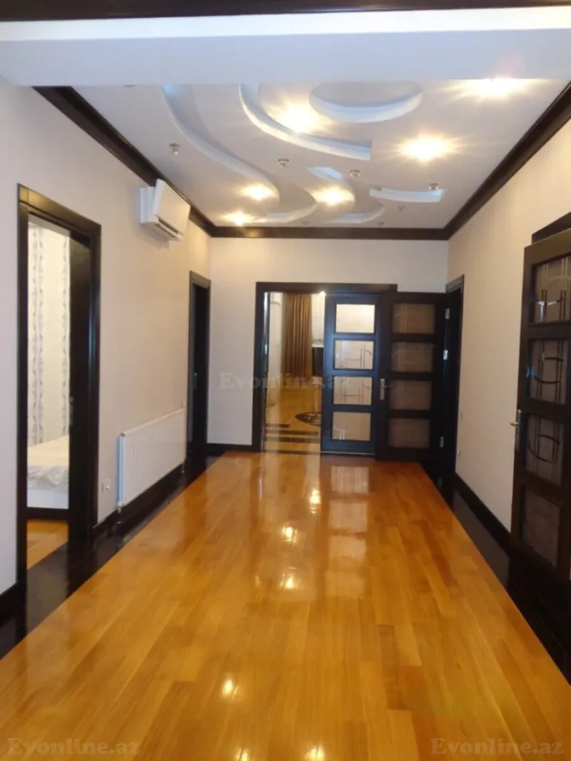 Kirayə verilir 4 otaqlı Mənzil Yeni tikili 220 m² Xətai r. - şəkil 3