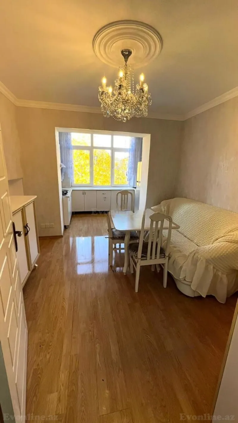 2 otaqlı Mənzil 52 m² Səbail r. Kirayə verilir