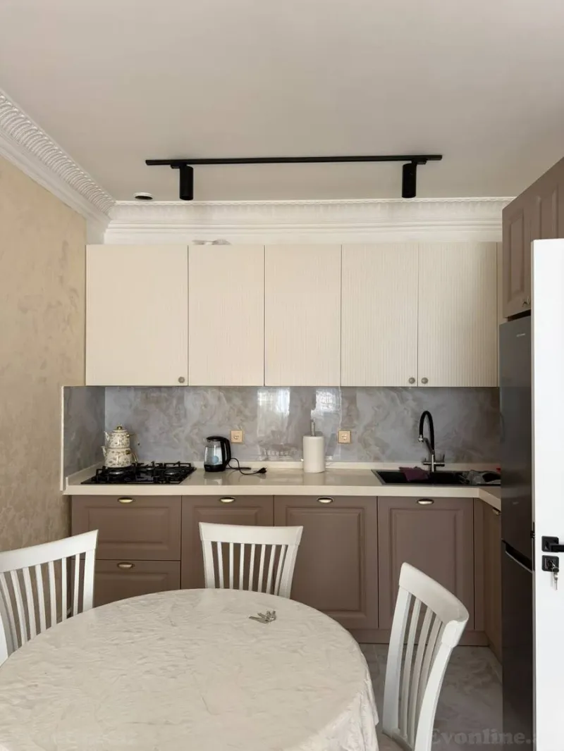 Kirayə verilir 2 otaqlı Mənzil Yeni tikili 60 m² İnşaatçılar m. - şəkil 19