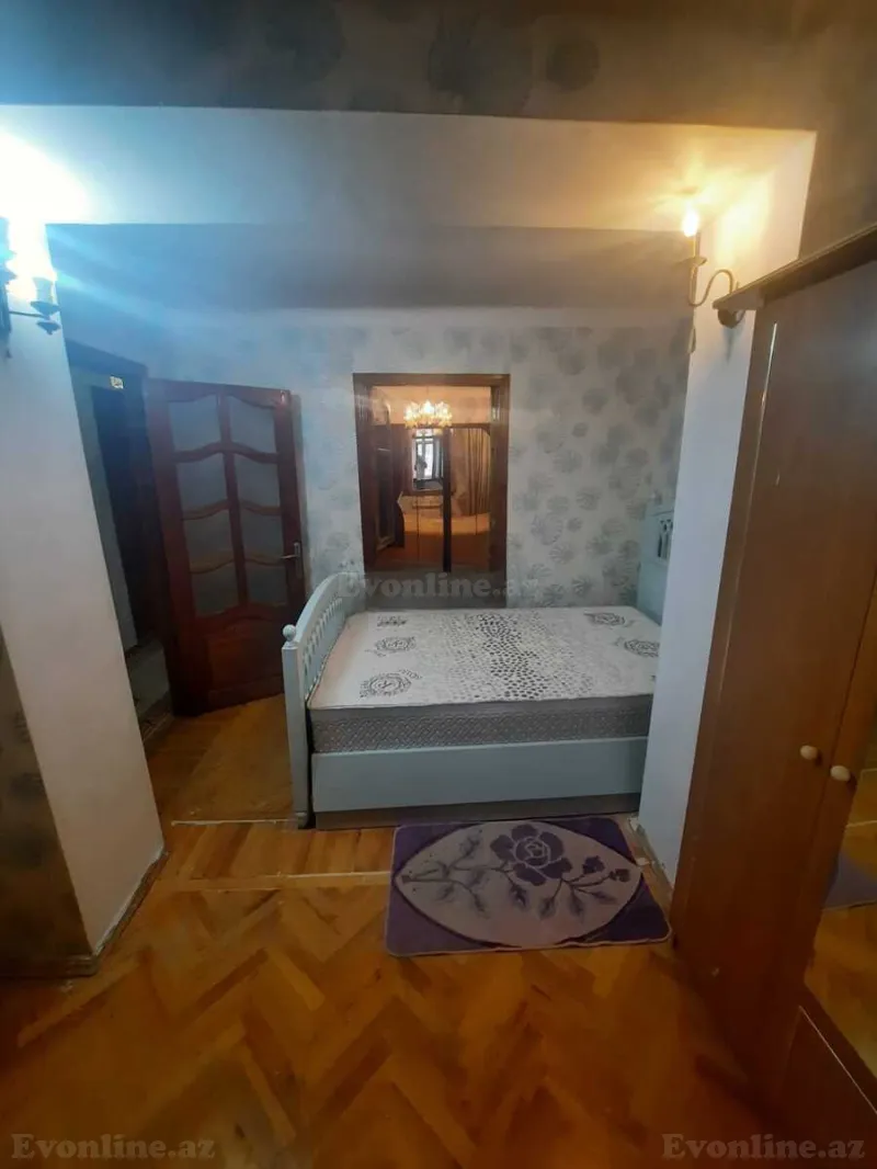 Kirayə verilir 3 otaqlı Mənzil Köhnə tikili 100 m² Nərimanov r. - şəkil 10