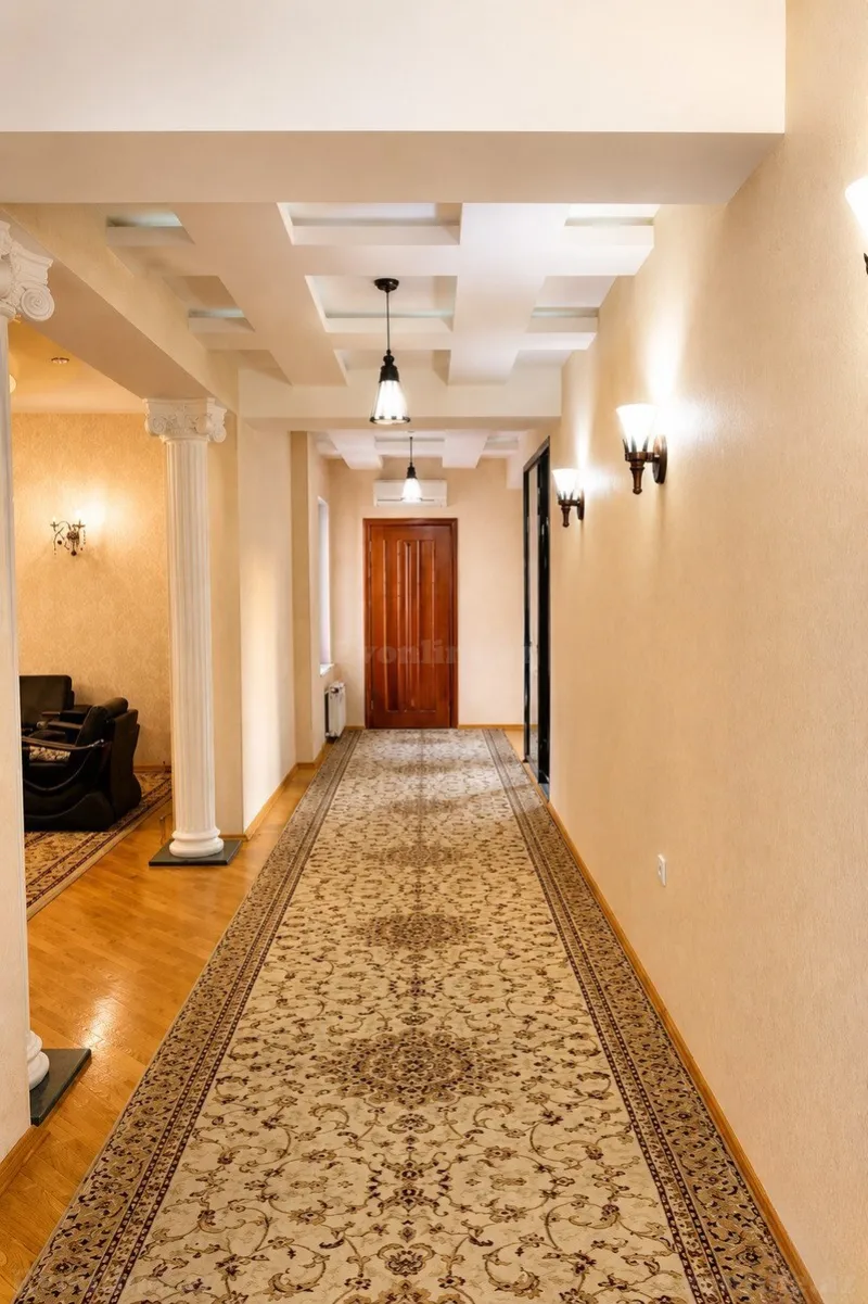 Satılır 4 otaqlı Mənzil Yeni tikili 210 m² Səbail r. - şəkil 9