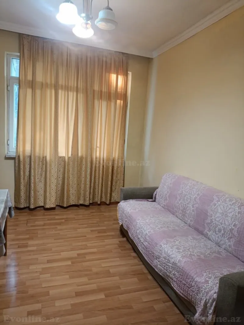 Satılır 2 otaqlı Mənzil Köhnə tikili 50 m² 5-ci mikrorayon - şəkil 2