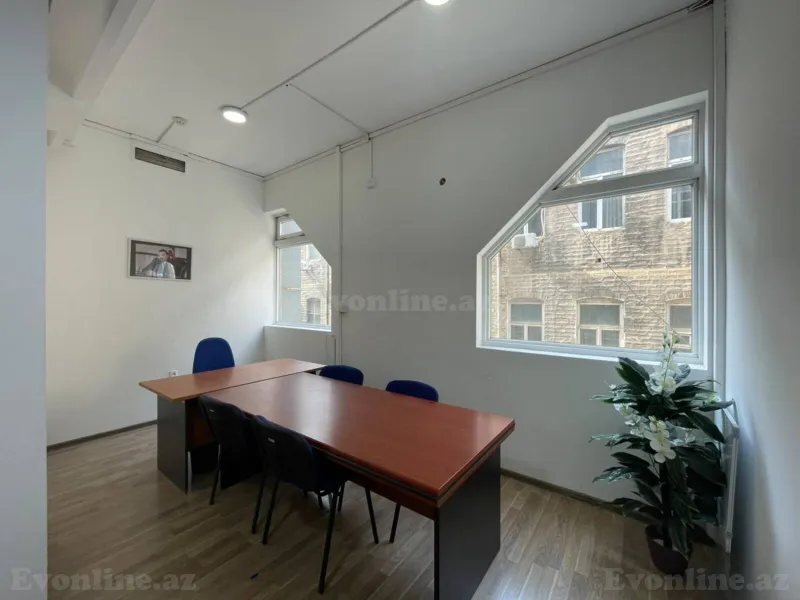 Kirayə verilir Ofis 60 m² Səbail r. - şəkil 2